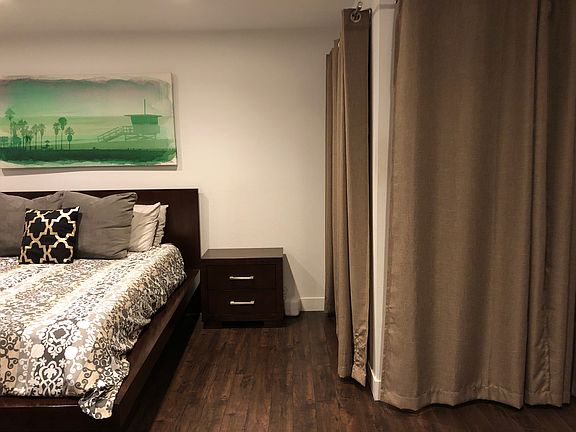 2nd image of 1339 N Columbus Ave Unit 308