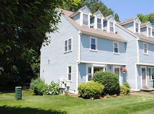 12 Merrimack Meadows Ln, Tewksbury, MA 01876