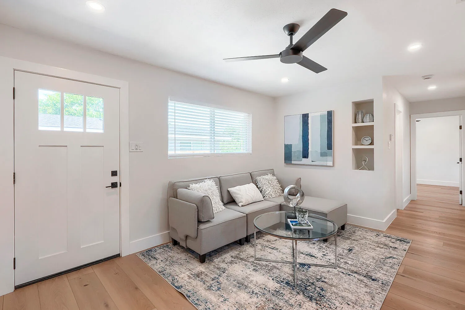 2 bed, 874 sqft, $1,995 — Photo 4
