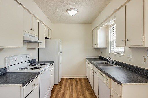 1st image of 716 Alton Rd #716A