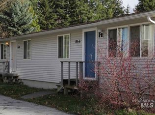866/868 N Garfield St, Moscow, ID 83843