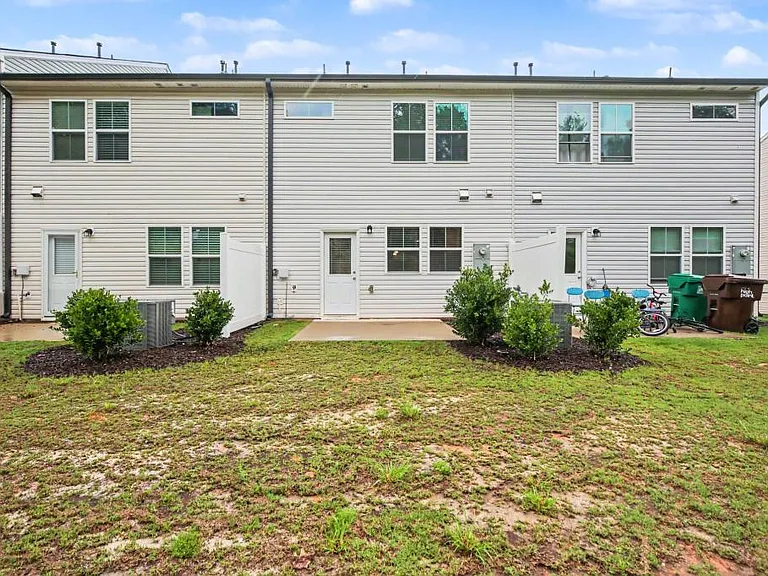 909 Falls Grove Trl — Photo 20
