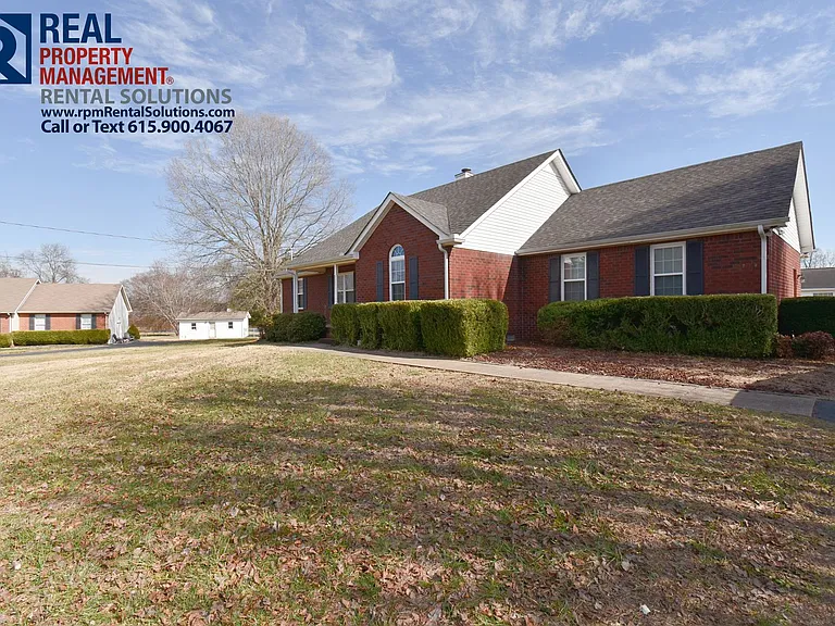 118 Casper Ct — Photo 2
