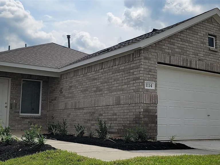 934 Capracotta Dr — Photo 1