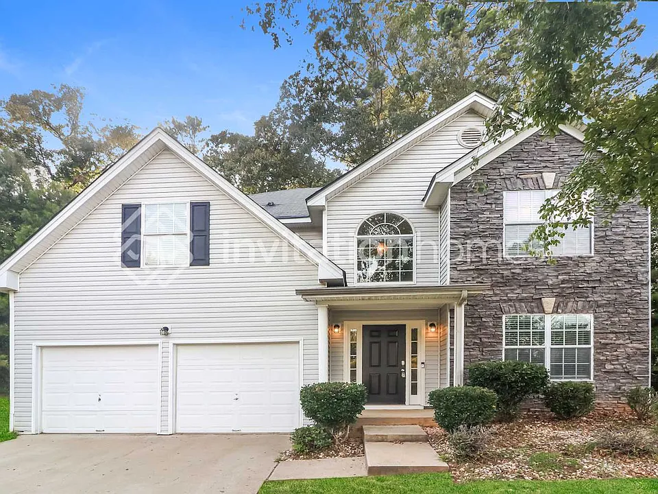 200 Laura Cir