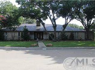 6906 Roundrock Rd, Dallas, TX 75248