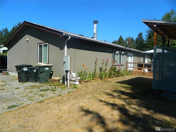 2nd image of 3714 Eagle Dr NE