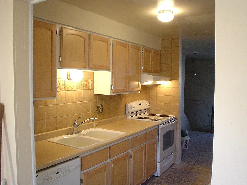 kitchen in 4 bdrm