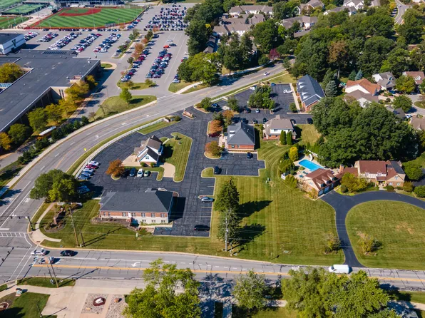 460 Vale Park Rd, Valparaiso, IN 46385