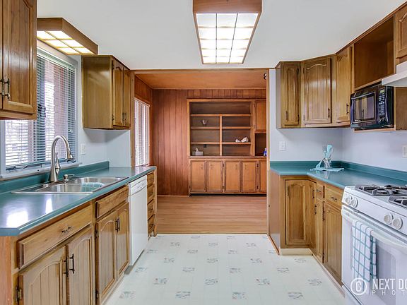 5th image of 134 W 35th St