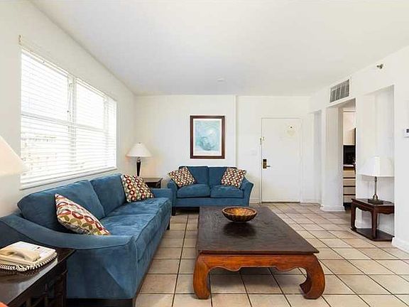 5th image of 834 Ocean Dr #408