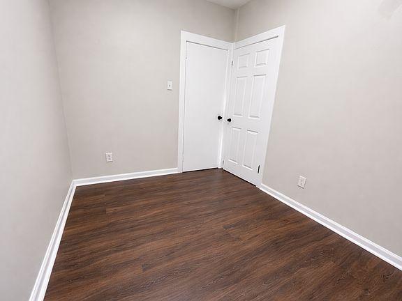 4th image of 233 Rose St Floor 2