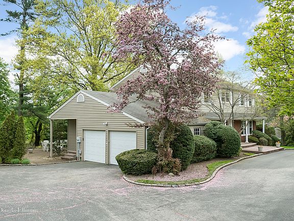 3rd image of 62 Karol Pl