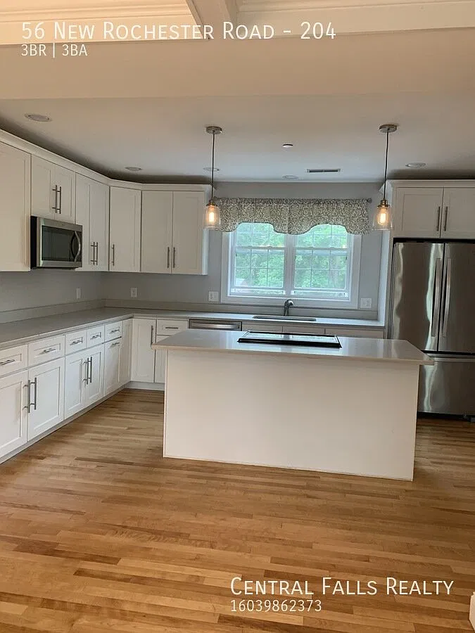 3 BR 2.5 Bath Townhouse! Available for Immediate Occupancy! — Photo 4