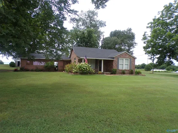 3210 County Road 460, Mount Hope, AL 35651