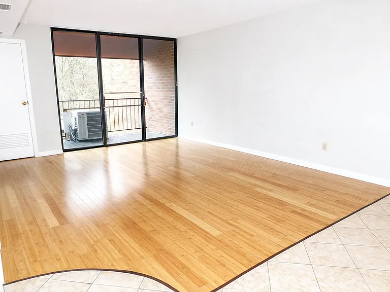 Hardwood 1-Bedroom