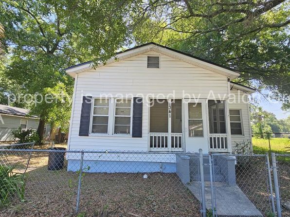 1341 Franklin St
