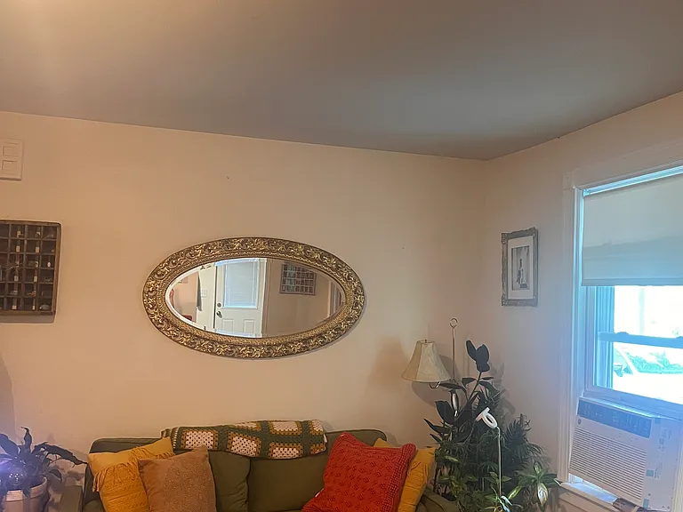58 Bissell St #1 — Photo 3