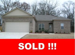 22 Creekwood Cv, Morrilton, AR 72110