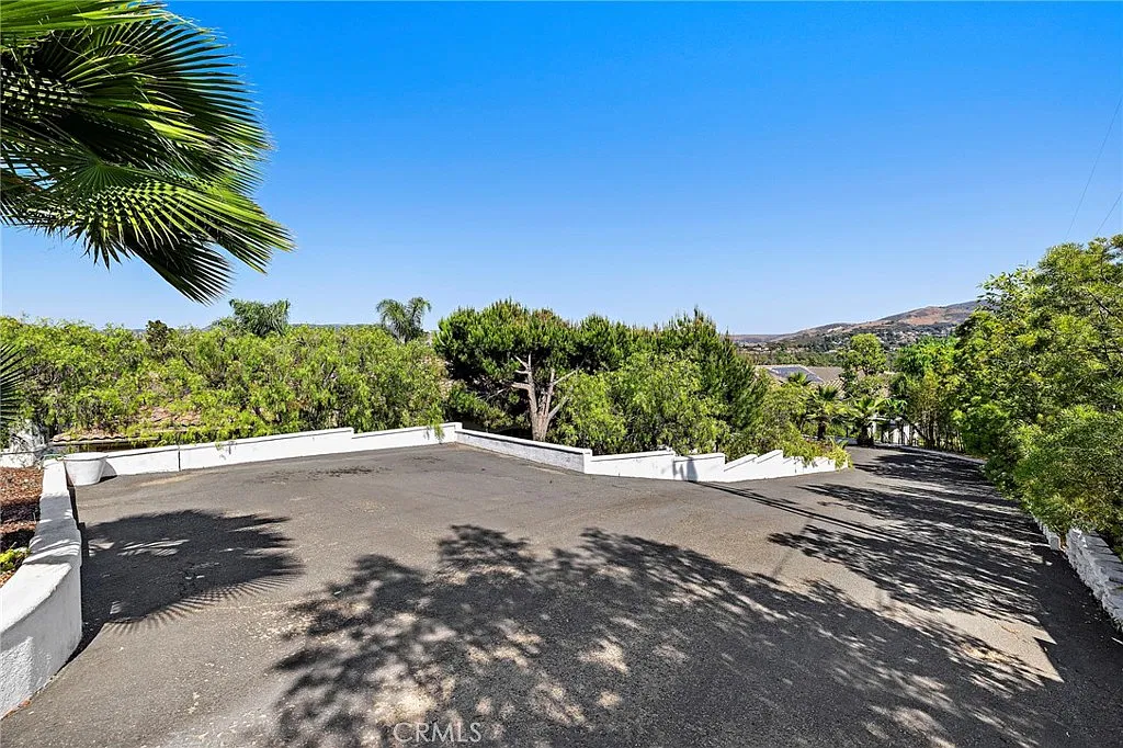 1 bed, 1280 sqft, $4,600 — Photo 4