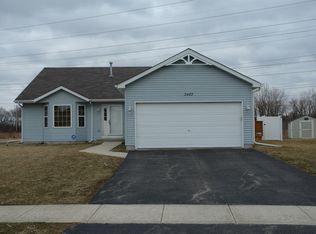 3403 Indian Head Ln, Joliet, IL 60435