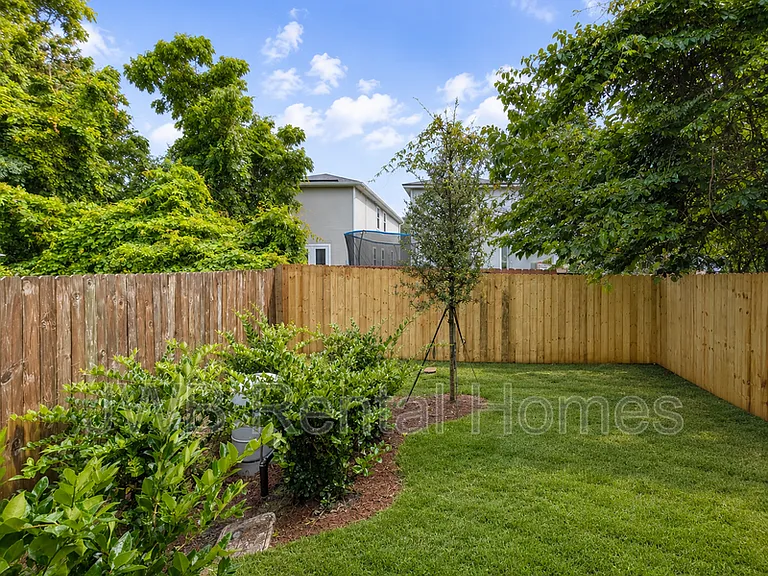 8599 Galveston Ave — Photo 14
