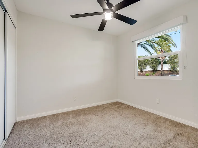 9483 Pennywood Rd — Photo 15