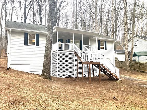 2nd image of 8510 Lynn Dr