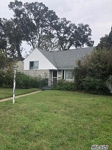 1st image of E Cedar St