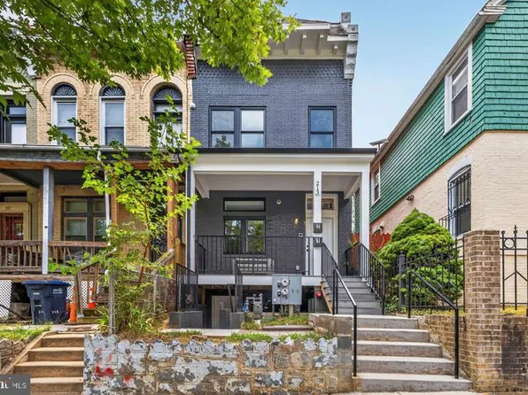 213 Seaton Pl NE #2, Washington, DC 20002