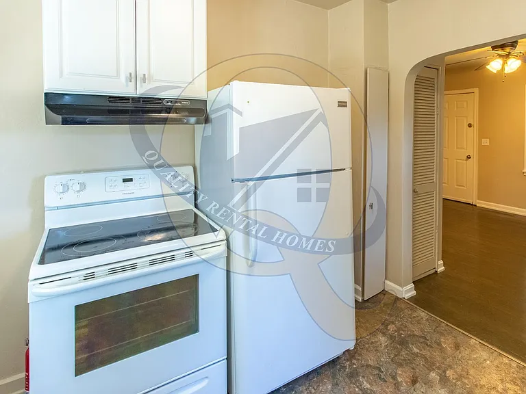 2468 Beulah St — Photo 10