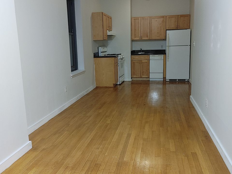 1st image of 204 Livingston St APT 42