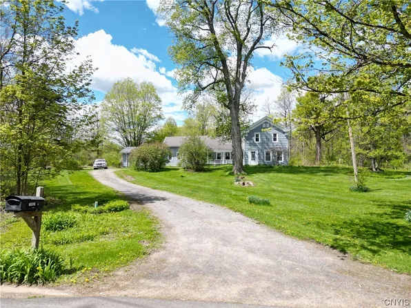 7645 Miller Rd, Holland Patent, NY 13354