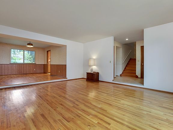 3rd image of 13510 119th Ave NE