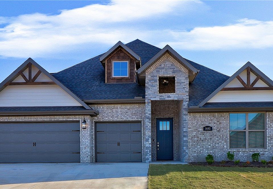 1st image of 1321 Josephine Dr