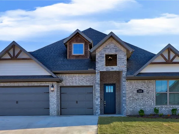 1321 Josephine Dr, Centerton, AR 72719