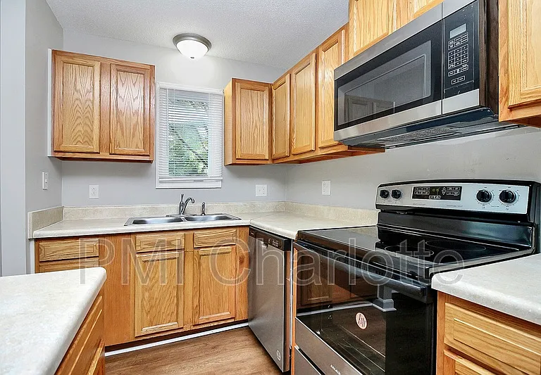 4722 State Highway 73 E — Photo 15