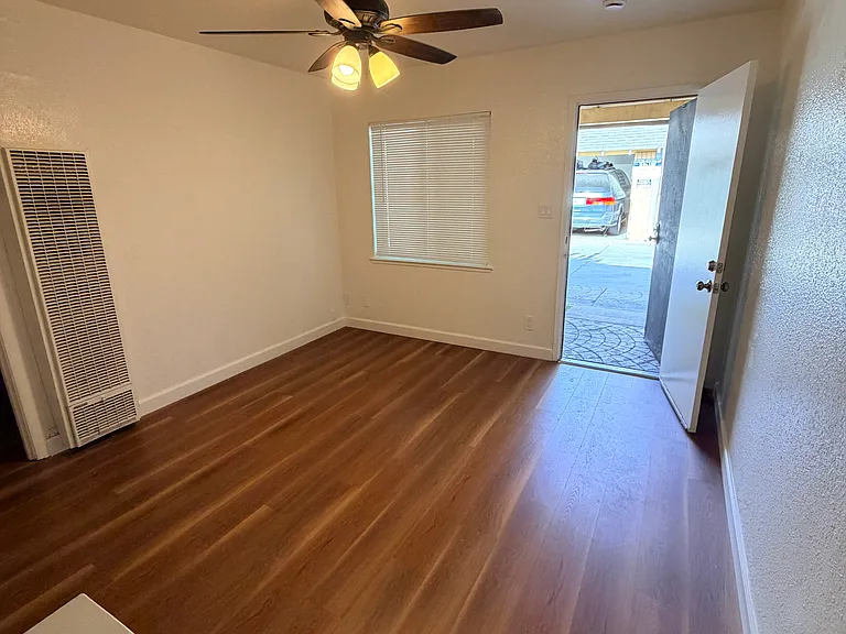 1661 Alum Rock Ave #3 — Photo 2