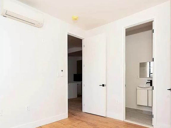 3rd image of 1082 Nostrand Ave Unit 2L