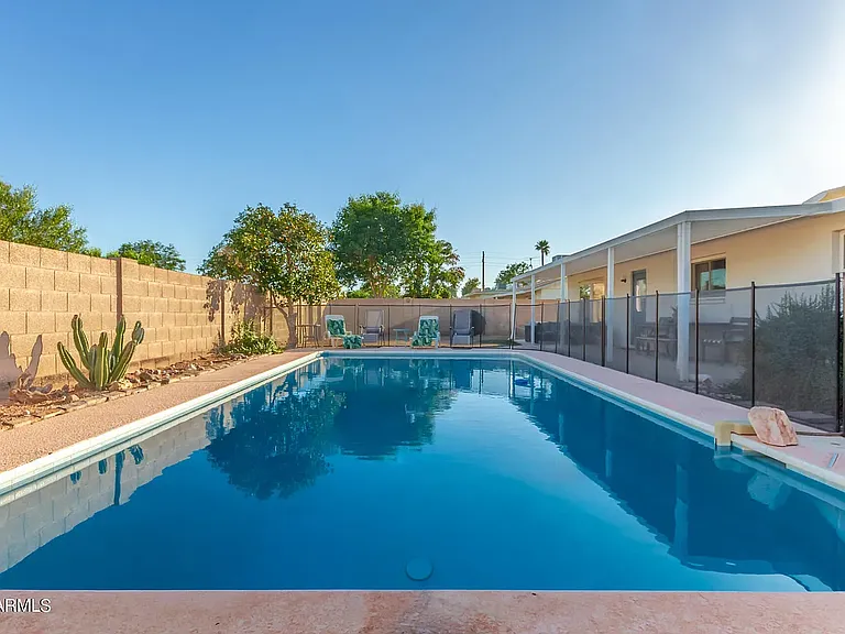 3215 S Kachina Dr — Photo 3