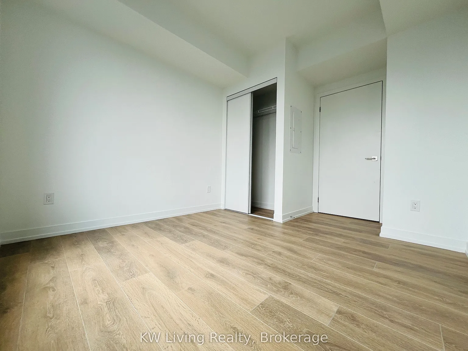 199 Church Condo — Photo 4