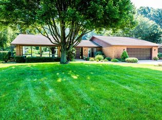 2659 Oakbrook Dr, Saint Joseph, MI 49085