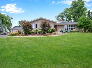 28W250 Purnell Rd, West Chicago, IL 60185