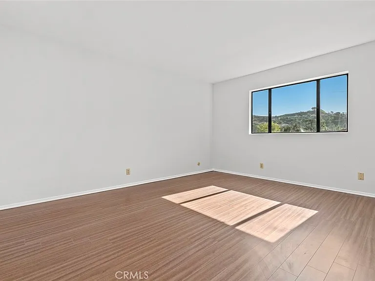 1321 Greenbriar Rd — Photo 37