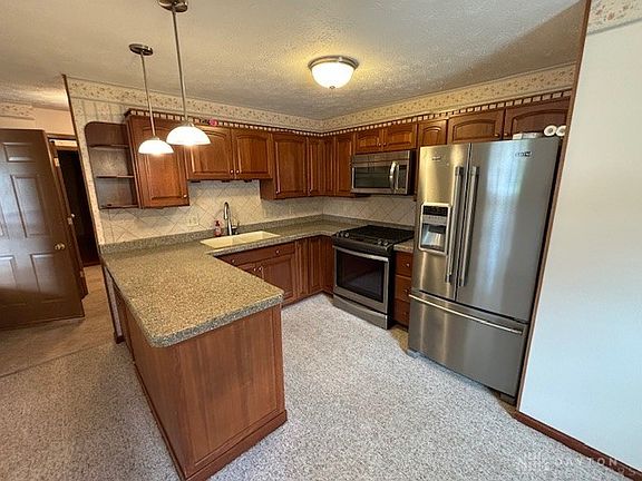 4th image of 2649 Millbrook Pl