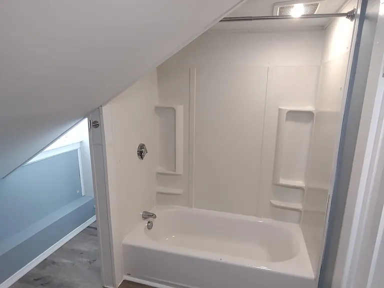 235 Pleasant St #3 — Photo 18