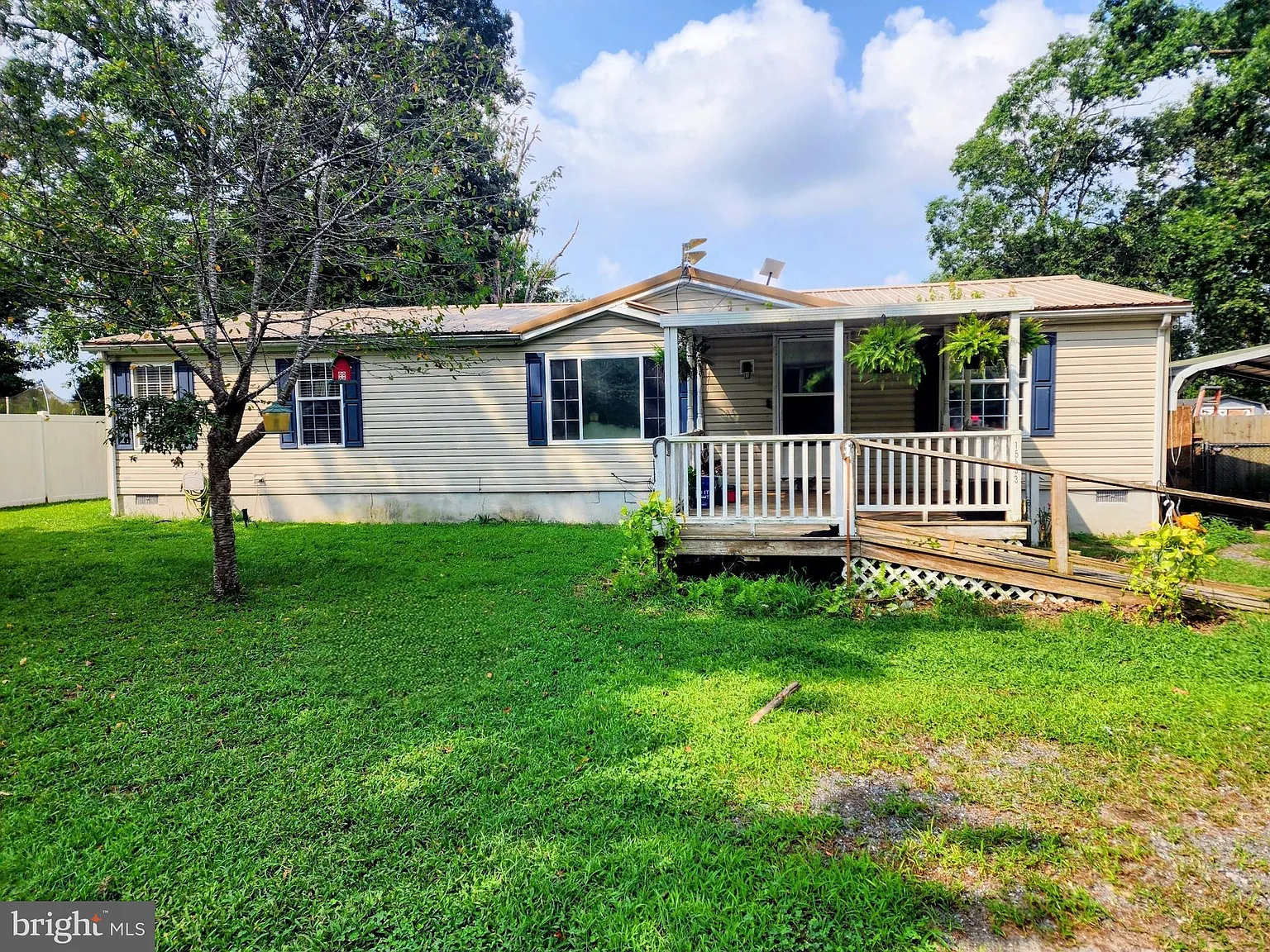 15453 Weigelia Dr photo 1
