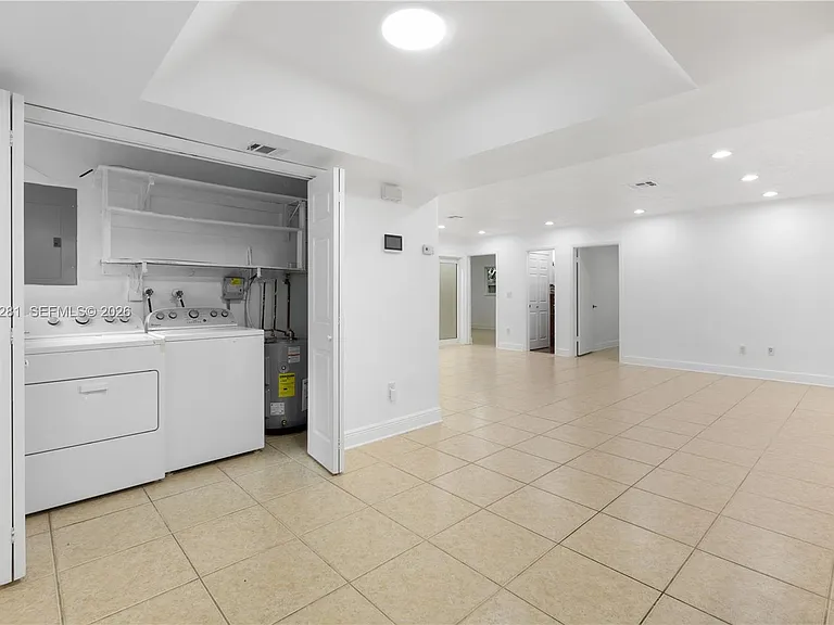 5770 SW 55th St — Photo 16