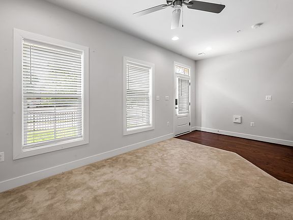 3-web-or-mls-2431 GlenAllan Avenue 3__08142025