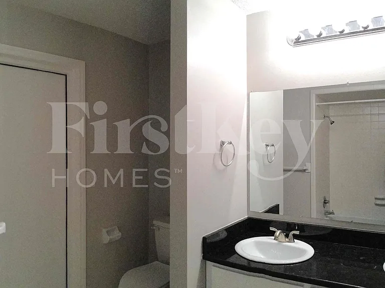 4514 Glen Eden — Photo 32